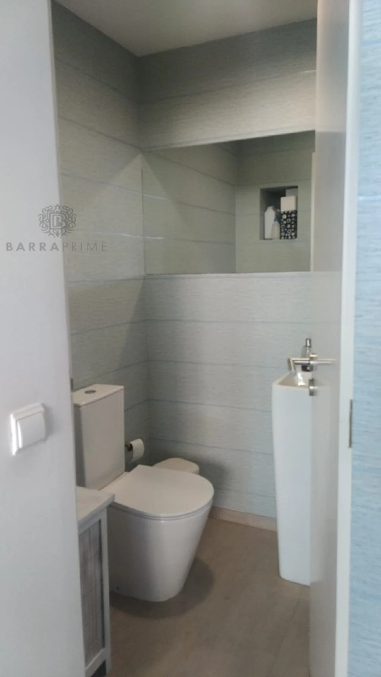 Loja para Arrendamento em Quarteira Foto 4