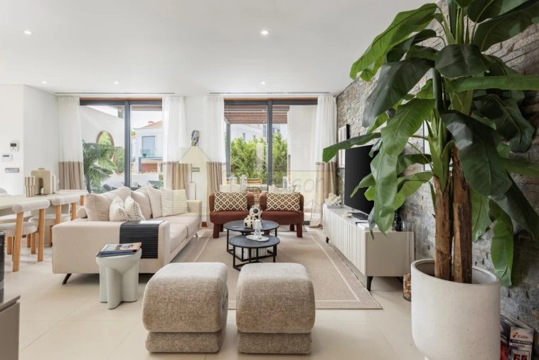 Moradia T3 para Venda em Almancil Foto 4