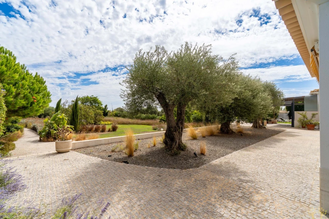 Moradia T5 para Venda em Vila Nova de Cacela Foto 10