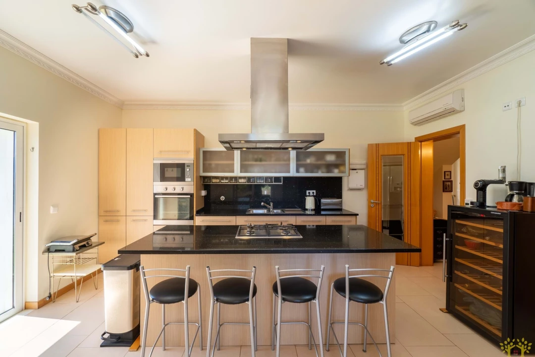 Moradia T5 para Venda em Vila Nova de Cacela Foto 9