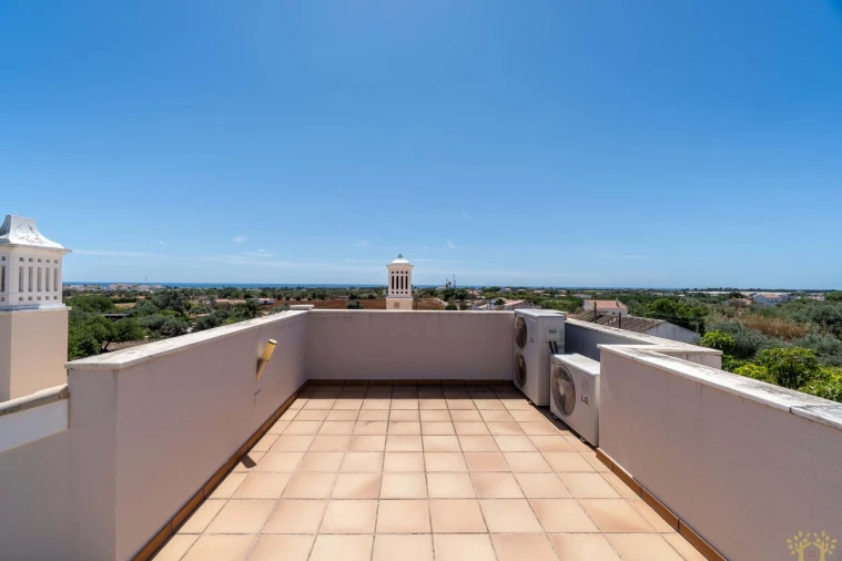 Moradia T5 para Venda em Vila Nova de Cacela Foto 36