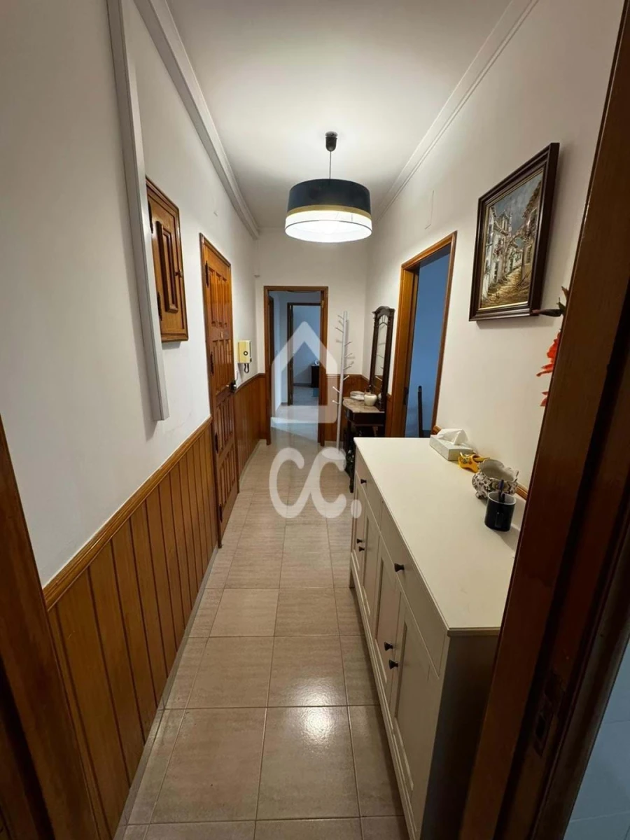 Apartamento T2 para Arrendamento em Loures Foto 7