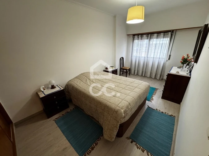 Apartamento T2 para Arrendamento em Loures Foto 8