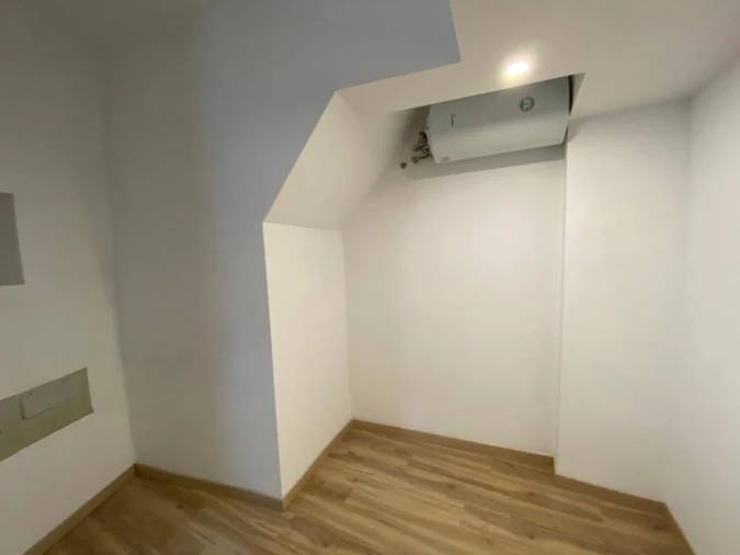 Apartamento T1 para Arrendamento em Santa Maria Maior Foto 4