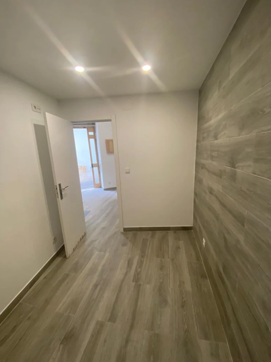 Apartamento T1 para Arrendamento em Santa Maria Maior Foto 11