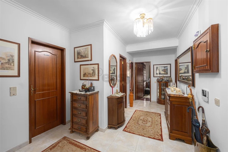 Apartamento T3 para Venda em Santa Maria e São Miguel, São Martinho, São Pedro Penaferrim Foto 7