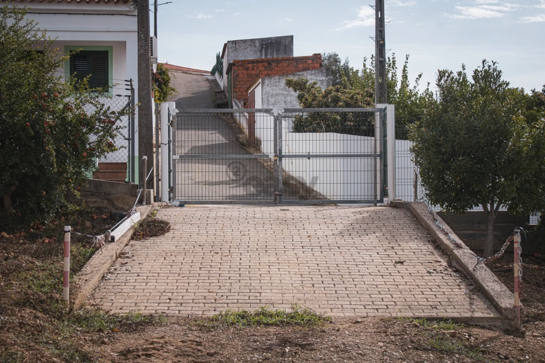 Moradia T2 para Venda em Selmes Foto 5