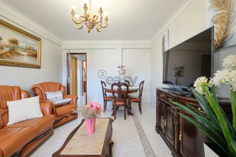 Apartamento T2 para Venda em Encosta do Sol Foto 3