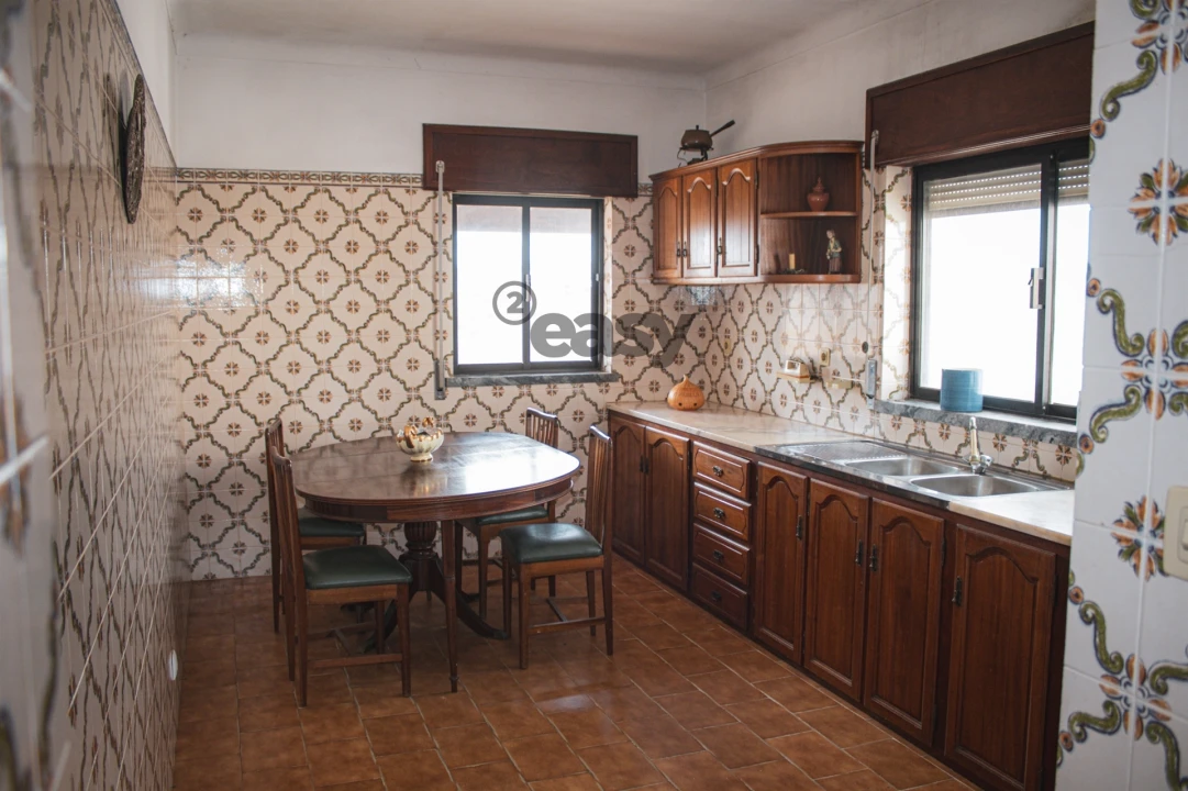 Moradia T4 para Venda em São Salvador e Santa Maria Foto 36