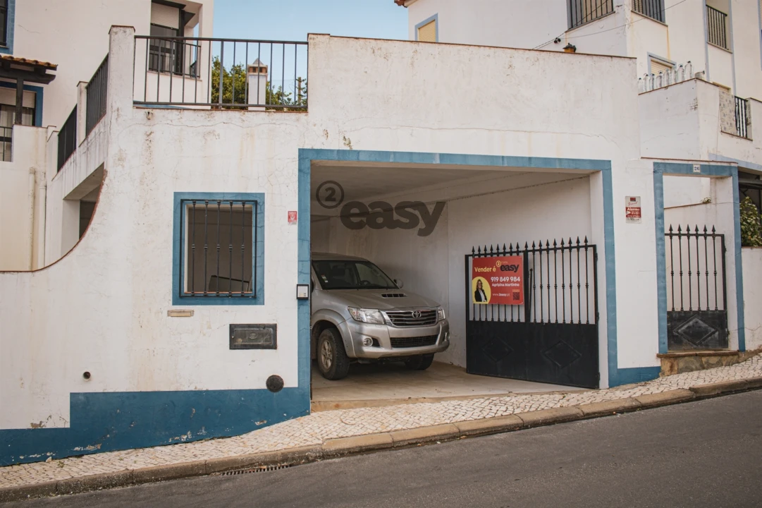 Moradia T4 para Venda em São Salvador e Santa Maria Foto 2