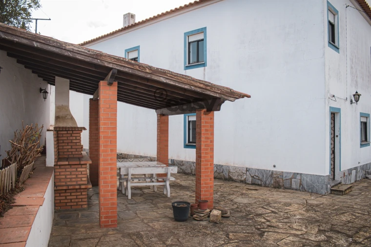 Moradia T4 para Venda em São Salvador e Santa Maria Foto 4