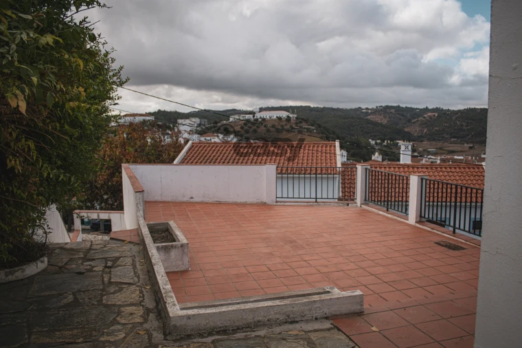 Moradia T4 para Venda em São Salvador e Santa Maria Foto 9