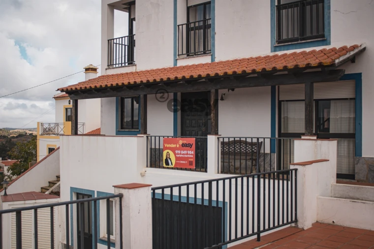 Moradia T4 para Venda em São Salvador e Santa Maria Foto 10