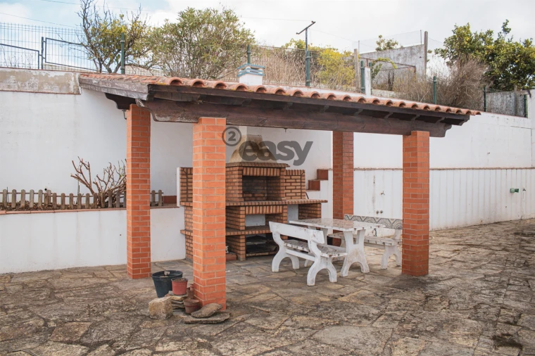 Moradia T4 para Venda em São Salvador e Santa Maria Foto 6