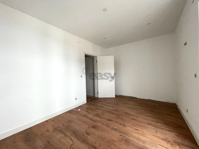 Apartamento T2 para Venda em Falagueira-Venda Nova Foto 6