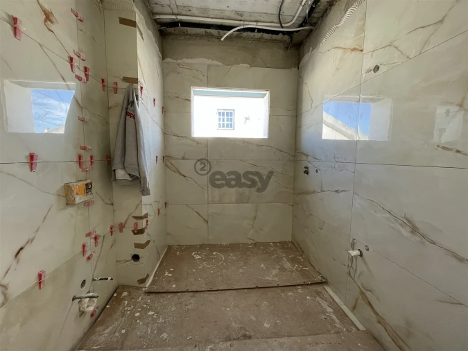 Moradia T4 para Venda em Pontinha e Famões Foto 17