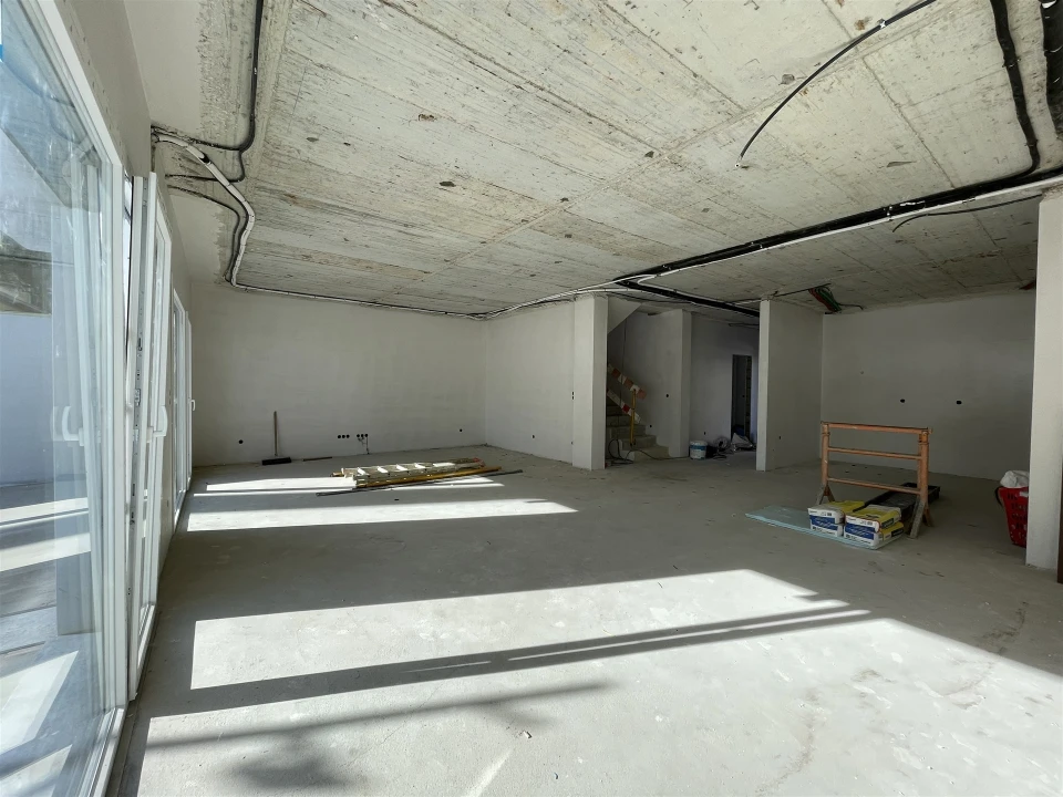 Moradia T4 para Venda em Pontinha e Famões Foto 9