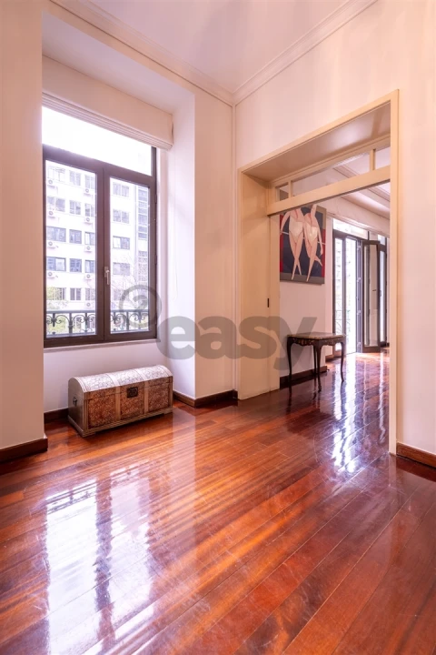 Apartamento T2 para Arrendamento em Santo António