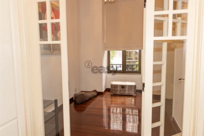 Apartamento T2 para Arrendamento em Santo António