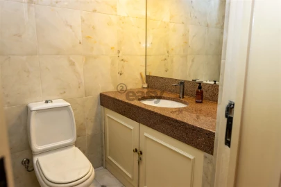 Apartamento T2 para Arrendamento em Santo António