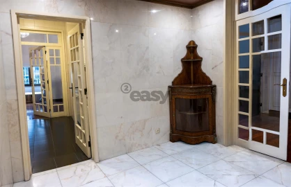 Apartamento T2 para Arrendamento em Santo António