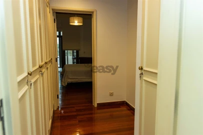 Apartamento T2 para Arrendamento em Santo António