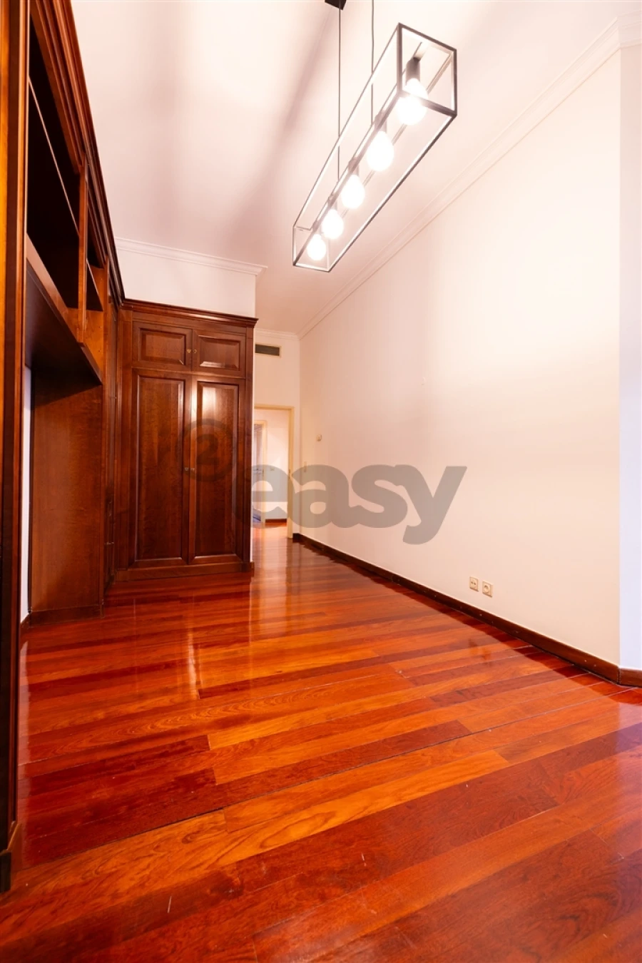 Apartamento T2 para Arrendamento em Santo António Foto 30