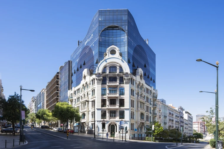 Apartamento T2 para Arrendamento em Santo António