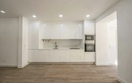 Apartamento T2 para Venda em Falagueira-Venda Nova