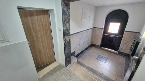 Apartamento T2 para Venda em Falagueira-Venda Nova