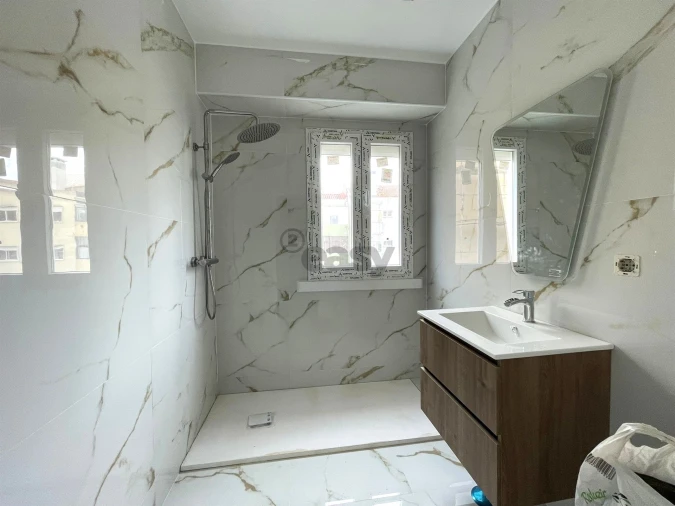 Apartamento T2 para Venda em Falagueira-Venda Nova Foto 5