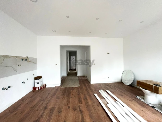 Apartamento T2 para Venda em Falagueira-Venda Nova Foto 3