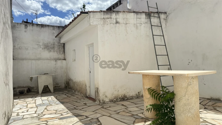 Moradia T2 para Venda em Borba (São Bartolomeu) Foto 17