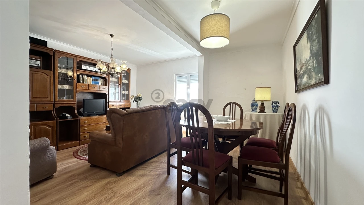 Moradia T2 para Venda em Borba (São Bartolomeu) Foto 11