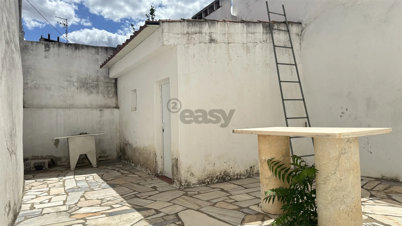 Moradia T2 para Venda em Borba (São Bartolomeu) Foto 17