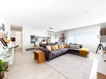 Apartamento T2 para Venda em Póvoa de Varzim, Beiriz e Argivai