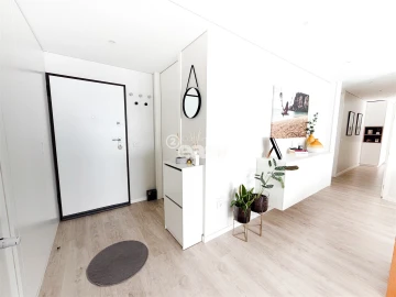 Apartamento T2 para Venda em Póvoa de Varzim, Beiriz e Argivai