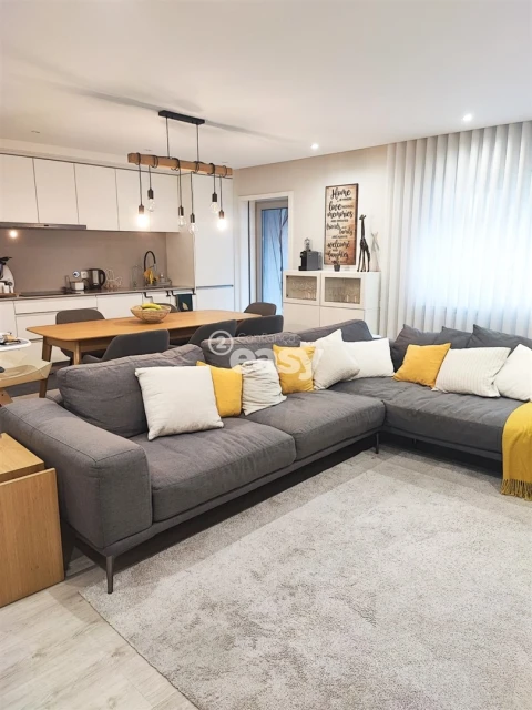 Apartamento T2 para Venda em Póvoa de Varzim, Beiriz e Argivai