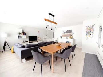 Apartamento T2 para Venda em Póvoa de Varzim, Beiriz e Argivai