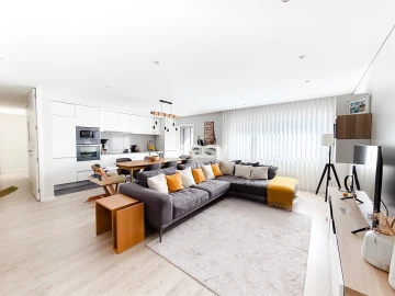 Apartamento T2 para Venda em Póvoa de Varzim, Beiriz e Argivai