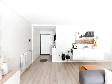 Apartamento T2 para Venda em Póvoa de Varzim, Beiriz e Argivai