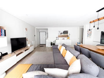 Apartamento T2 para Venda em Póvoa de Varzim, Beiriz e Argivai