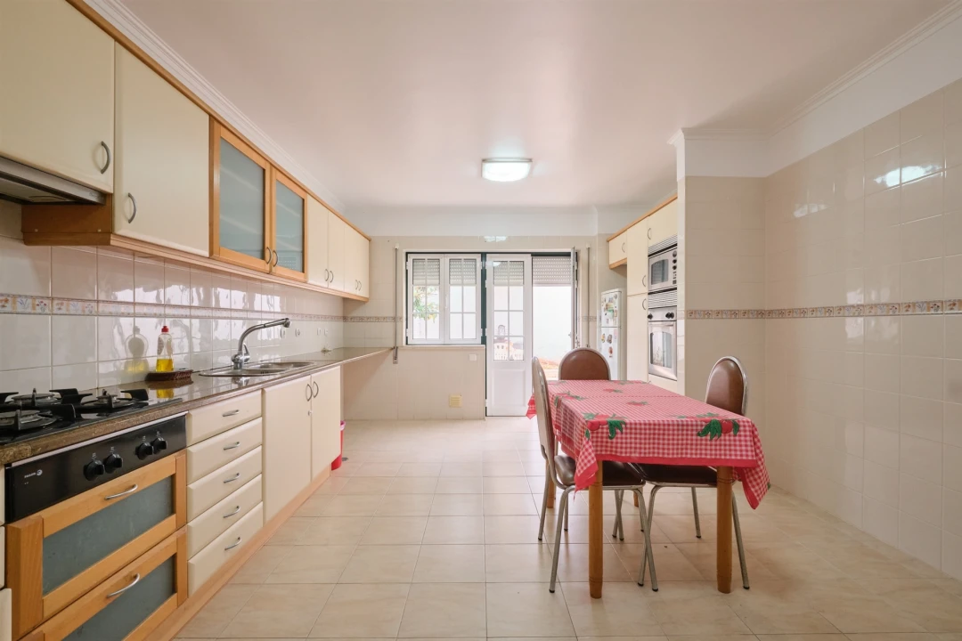 Apartamento T4 para Venda em Santiago do Cacém, Santa Cruz e São Bartolomeu da Serra Foto 14