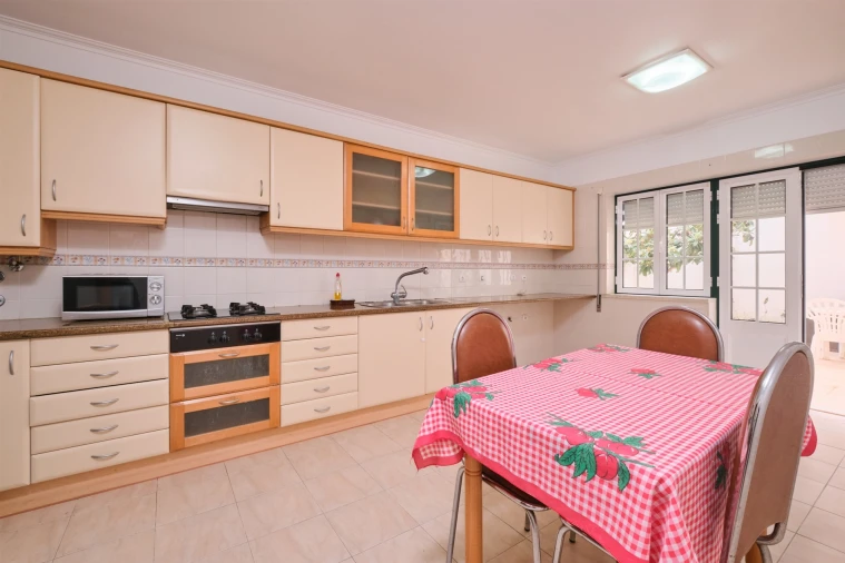 Apartamento T4 para Venda em Santiago do Cacém, Santa Cruz e São Bartolomeu da Serra Foto 15