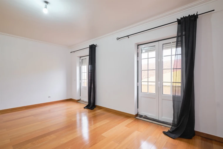 Apartamento T4 para Venda em Santiago do Cacém, Santa Cruz e São Bartolomeu da Serra Foto 8