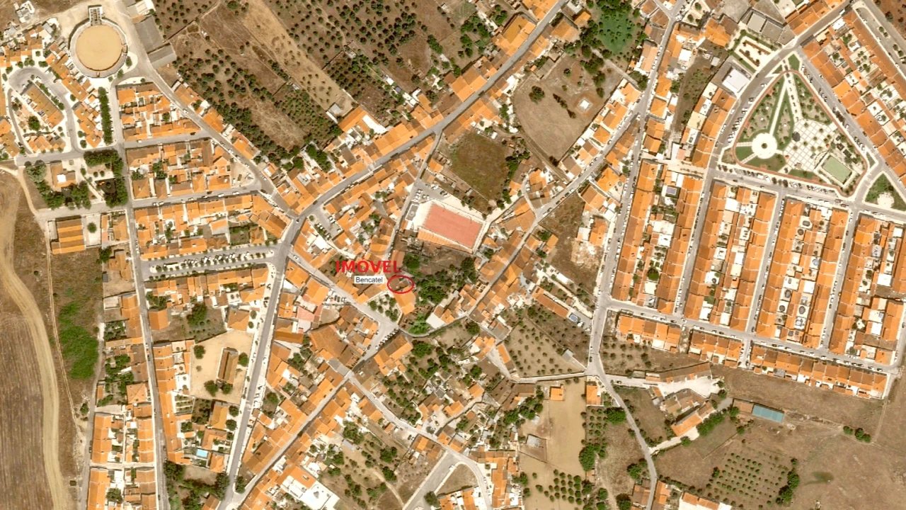 Negócio para Venda em Bencatel Foto 2