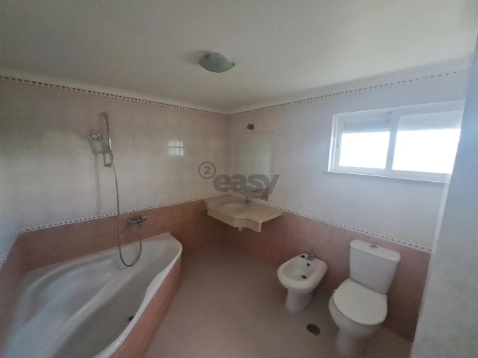 Apartamento T4 para Venda em Rio de Mouro Foto 18