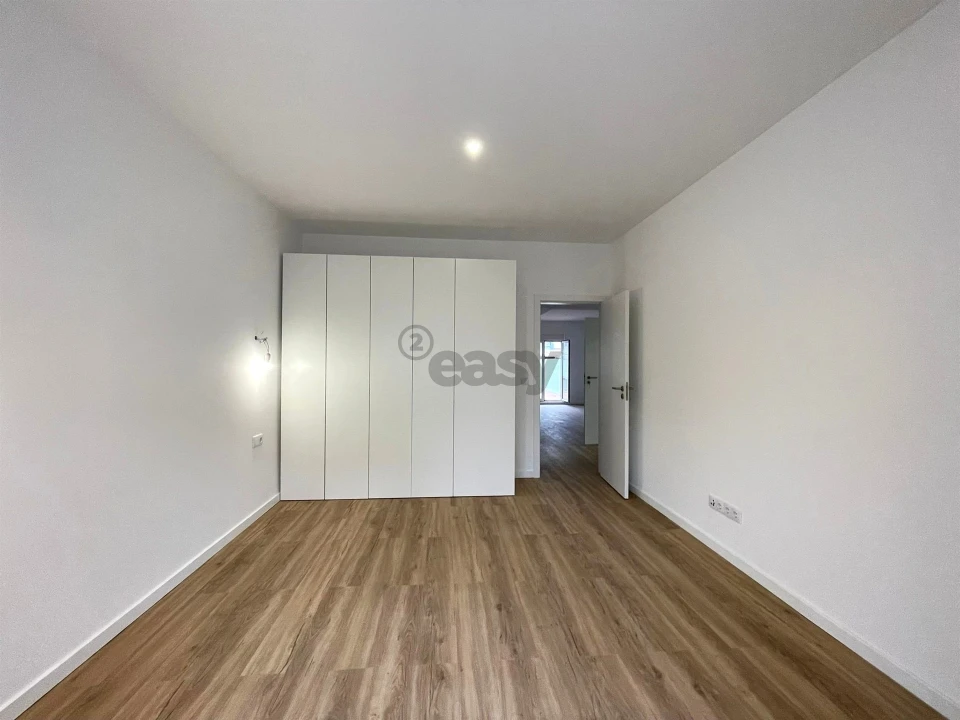 Apartamento T2 para Arrendamento em Falagueira-Venda Nova Foto 8