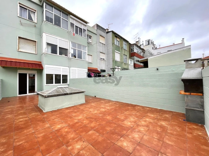 Apartamento T2 para Arrendamento em Falagueira-Venda Nova Foto 19