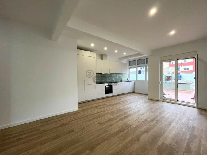 Apartamento T2 para Arrendamento em Falagueira-Venda Nova Foto 2